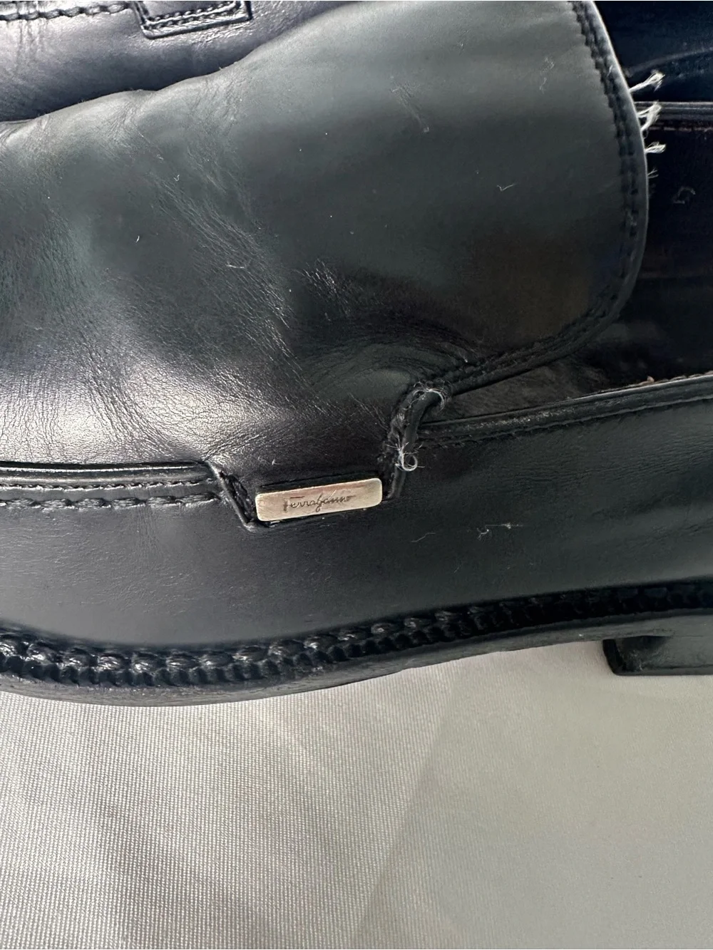 Salvatore Ferragamo Men’s Black Leather Loafers Slip-On Shoes Size 6.5